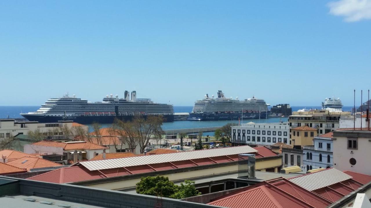 Top Floor With Balcony In Funchal 外观 照片